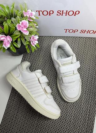 Оригінальні кросівки adidas на липучці