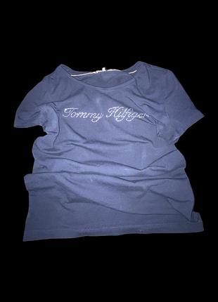 Синя футболка tomy hilfiger оригінальна з бірками , надпис викладено стразами