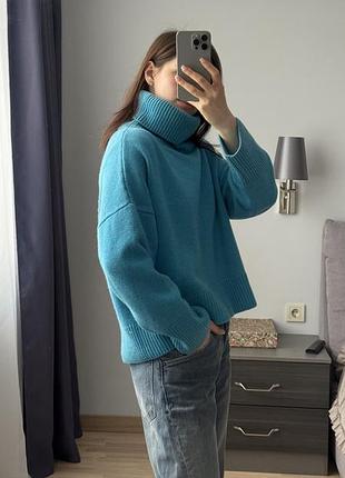 Блакинтий светр