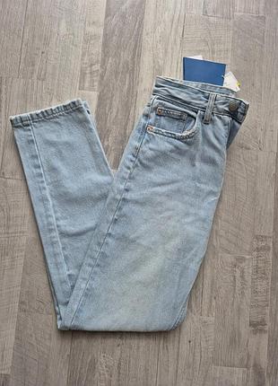 Джинси жіночі