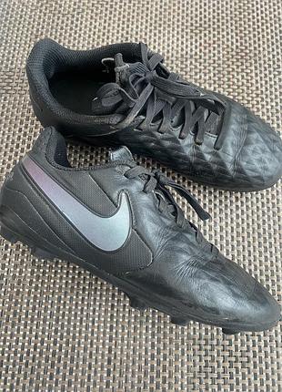 Детские бутсы кроссовки шиповки nike стелька 19 см б/у