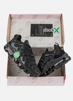 Nike air vapormax plus 'triple black' 10