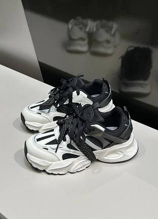 Стильні кросівки для дітей