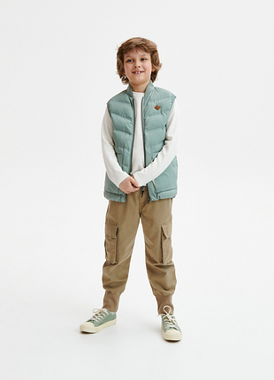 Жилет бренд reserved польща ( водонепроникний ) акційна вартість .