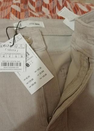 Брюки женские, микровельвет, новые. цвет светлый беж. размер 40.