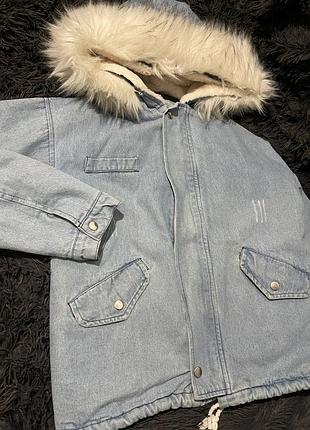 Зимова джинсова курточка з хутром
