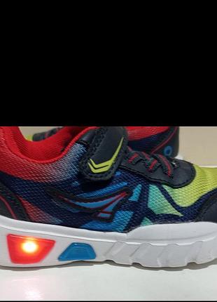 Брендові яскраві кросівки з вогниками з німеччини lily&dan.