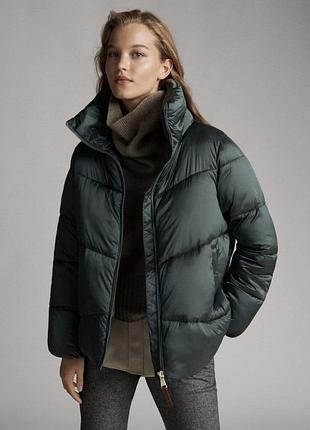 Куртка від massimo dutti