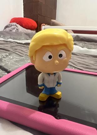 Колекційна фігурка фреда джонса з мультфільму «скубі-ду».