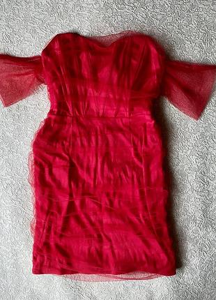 Нарядна сукня футляр з фатином розмір м boohoo