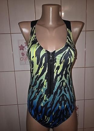 Суцільний купальник