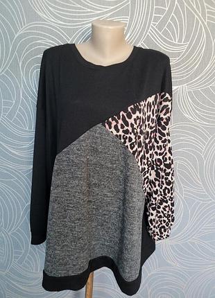 Свитер нарядный большого размера