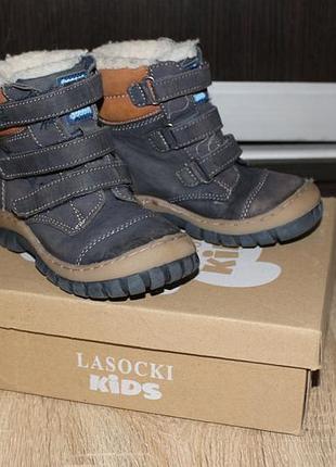 Зимові шкіряні утеплені чоботи для хлопчика lasocki 24р.