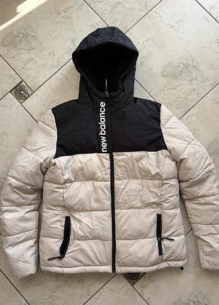 New balance куртка тепла жіноча м розмір