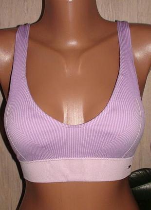 Спортивный топик primark. размер s.