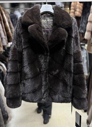 Норкова шуба ,англійський комір ,без капюшону