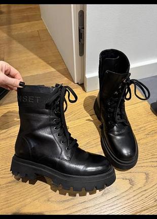 Жіночі боти