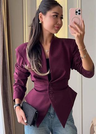 Стильний піджак приталений, жакет
