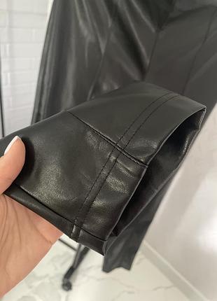 Легінси під шкіру