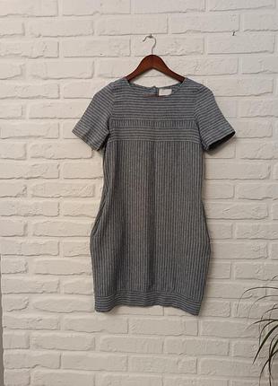 Сукня жіноча у смужку бренду next розмір 34,  55%льон/45 %- віскоза.