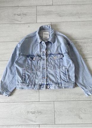 Джинсова куртка pull&bear
