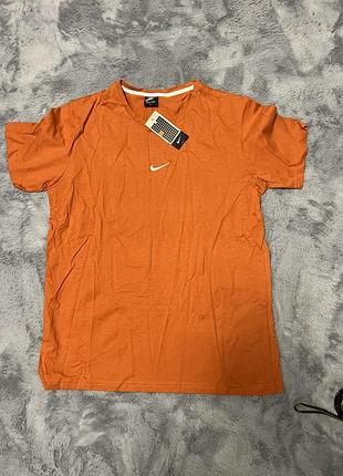 Чоллвіча футболка