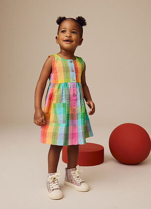 Летнее платье с карманами в радужную клетку next на 2-3 года