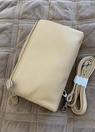 Маленькая кожаная сумка