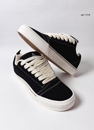 Кеди stilli 43,44 vans old skool black white