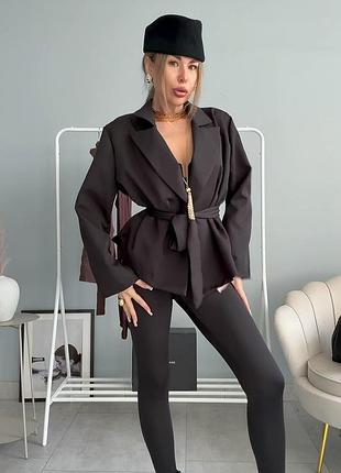 Костюм женский:пиджак и лосины, черный и шоколадный.