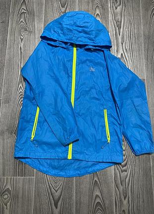 Куртка (дощовик),не промокає підійде на зріст до 158