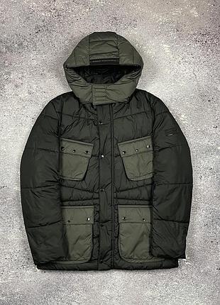 Мужская стеганая куртка barbour international albury черного цвета.