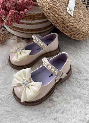 Дитячі красиві туфлі для дівчинки 3
