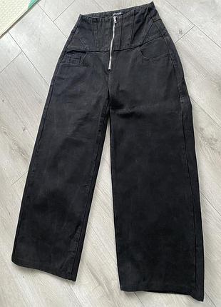 Джинсы багги со змейкой спереди от plt