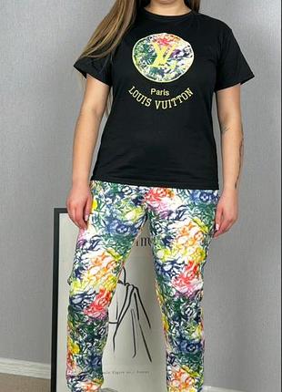 Женский костюм весна