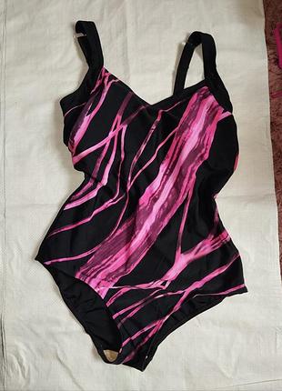 Купальник сдельный с утяжкой размер 18