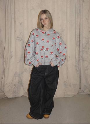 Трендове худі з принтом