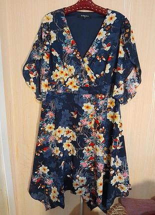 Красивое платье с интересным низом