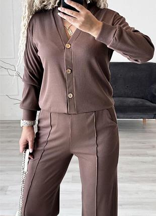 Костюм брючный