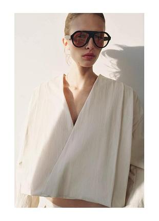 Молочна куртка кімоно zara куртка на запах бежева куртка з бавовни бавовняна куртка обʼємна