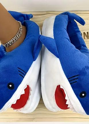 Капці капці акула