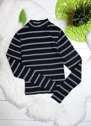 Гольф водолазка в рубчик