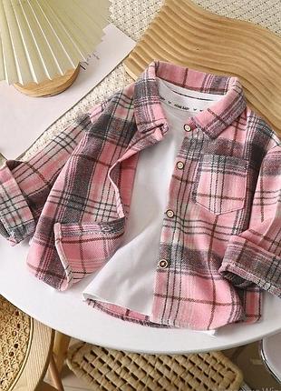 Розовая рубашка в клетку для девочки