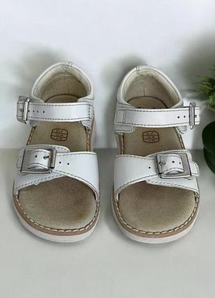 Босоніжки сандалі clarks 2
