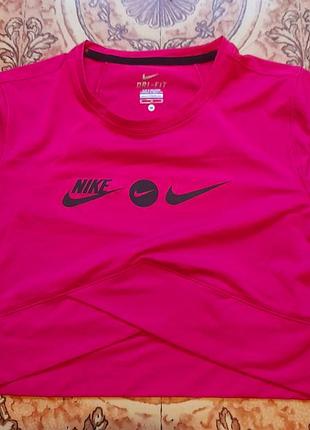 Футболка спортивна, топ nike
