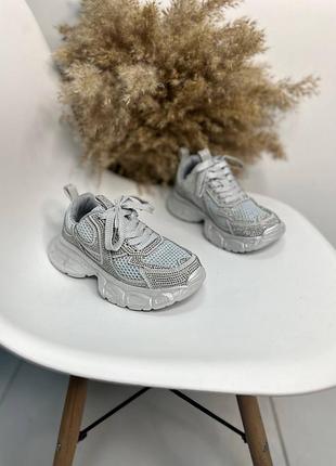 Кросівки, кеди