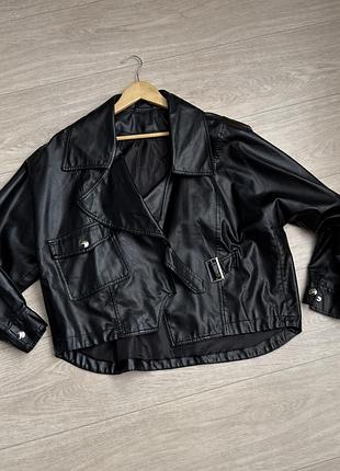 Куртка з еко шкіри