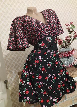 Платье в цветочный принт 3