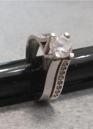 Каблучка срібна 17.0 з фіанітами