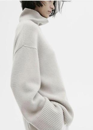 Актуальний вязнаний светр оверсайз з вмістом вовни